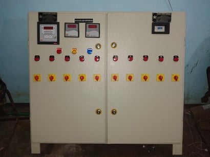 What is an Automatic power factor control panel?